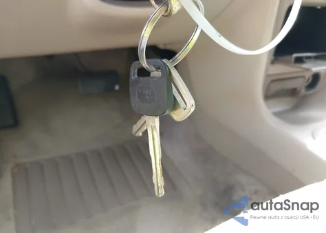 2001 Toyota Corolla Le from USA, damaged, VIN 2T1BR12E41C495405